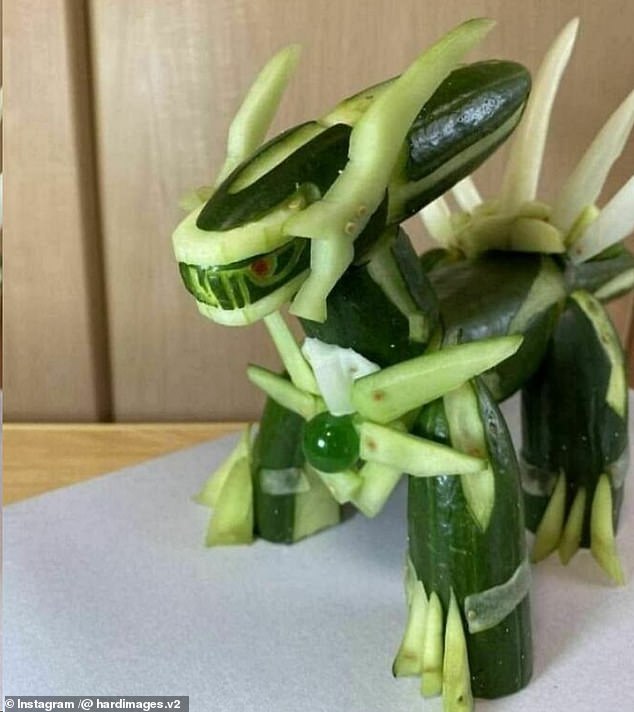 Diese Person hat eindrucksvoll eine Pokémon-Figur aus Gemüse wie Gurke hergestellt
