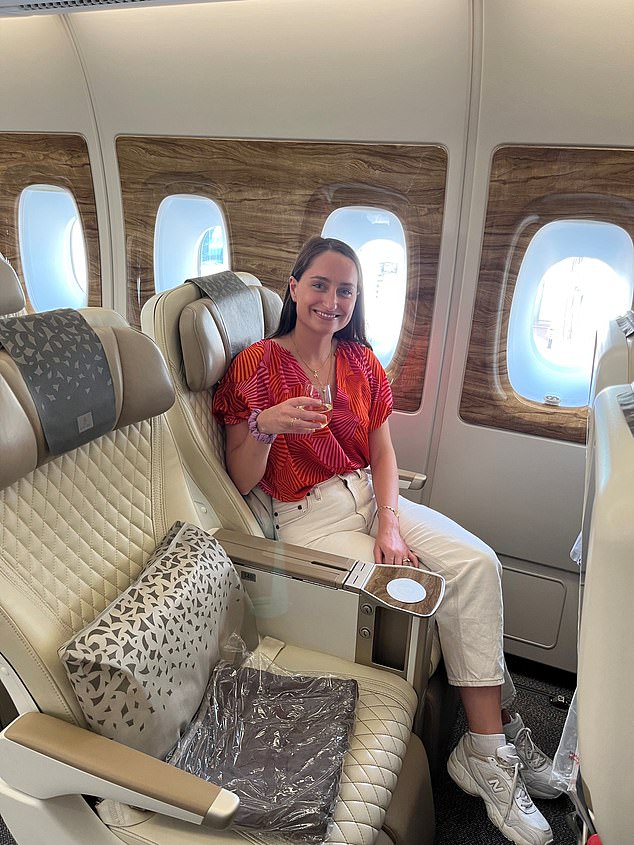 Harriet Sime letztes Jahr auf ihrem Emirates-Premium-Economy-Flug nach Dubai