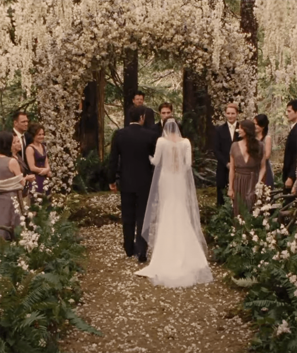 Kristen Stewart liebt Bella Swans Hochzeitskleid aus Twilight immer noch so sehr