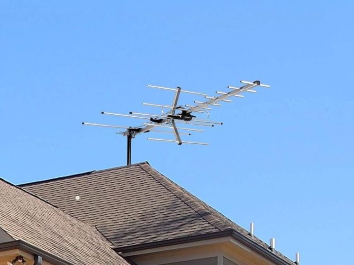 Five Star's Yagi antenna will let you take aim at broadcasting stations near and far.