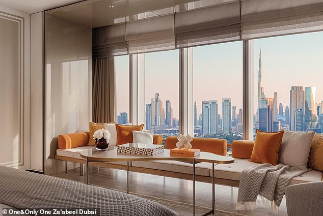 Ein Blick vom Sofa eines der Schlafzimmer des Ultra-Luxus-Resorts in Dubai