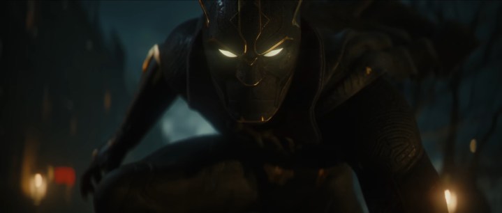 Black Panther nimmt eine Heldenpose ein.
