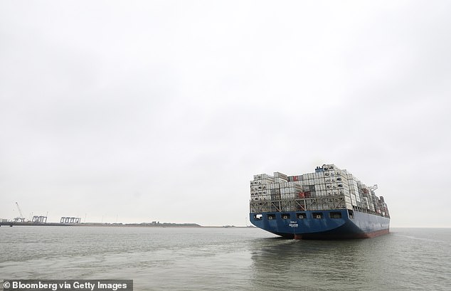 Das Dali-Containerschiff ist auf einem Aktenfoto vor dem Hafen von Felixstowe im Vereinigten Königreich im September 2018 abgebildet