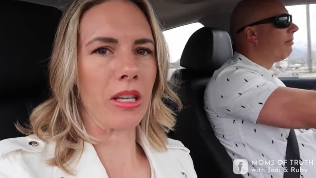 Ruby Franke erscheint mit ihrem Mann in einem YouTube-Video