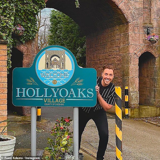 Ross Adams hat Hollyoaks nach neun Jahren bei der Soap bereits verlassen und die Neuigkeiten letzte Woche in einem Instagram-Post bekannt gegeben