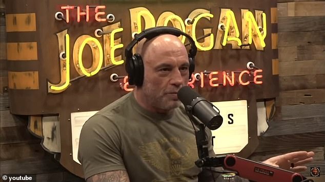 Wie White hat auch Joe Rogan eine Glatze, auch wenn der UFC-CEO vor dem Podcast-Moderator sagte, er sei mutig
