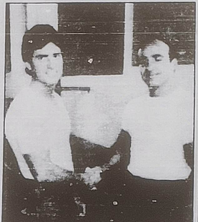 Leo (links), 37, im Bild mit seinem Bruder Eris, einem berüchtigten Gangstermörder, der einst als „Melbournes Al Capone“ bezeichnet wurde.
