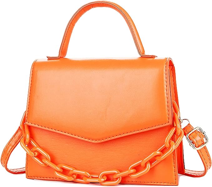 Orangefarbene Handtasche mit Kette