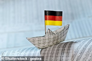 Das Ifo-Institut geht nun davon aus, dass die deutsche Produktion im Jahr 2024 nur noch um 0,2 % steigen wird, nachdem zuvor von 0,7 % ausgegangen wurde.