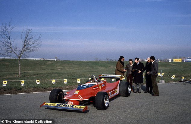 Im Ferrari-Werk in Maranello kaufte Scheckter den Ferrari ab November 1982. Er befindet sich in völligem Originalzustand und wurde ausschließlich von ihm gefahren.