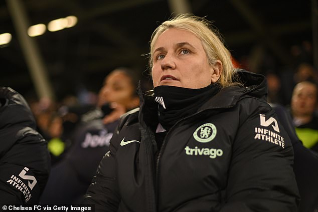 Die Teammanagerin der Chelsea-Frauenmannschaft gab an, dass „die Beziehungen zwischen Spielern unangemessen seien“, obwohl sie mehrere in ihrem eigenen Team habe