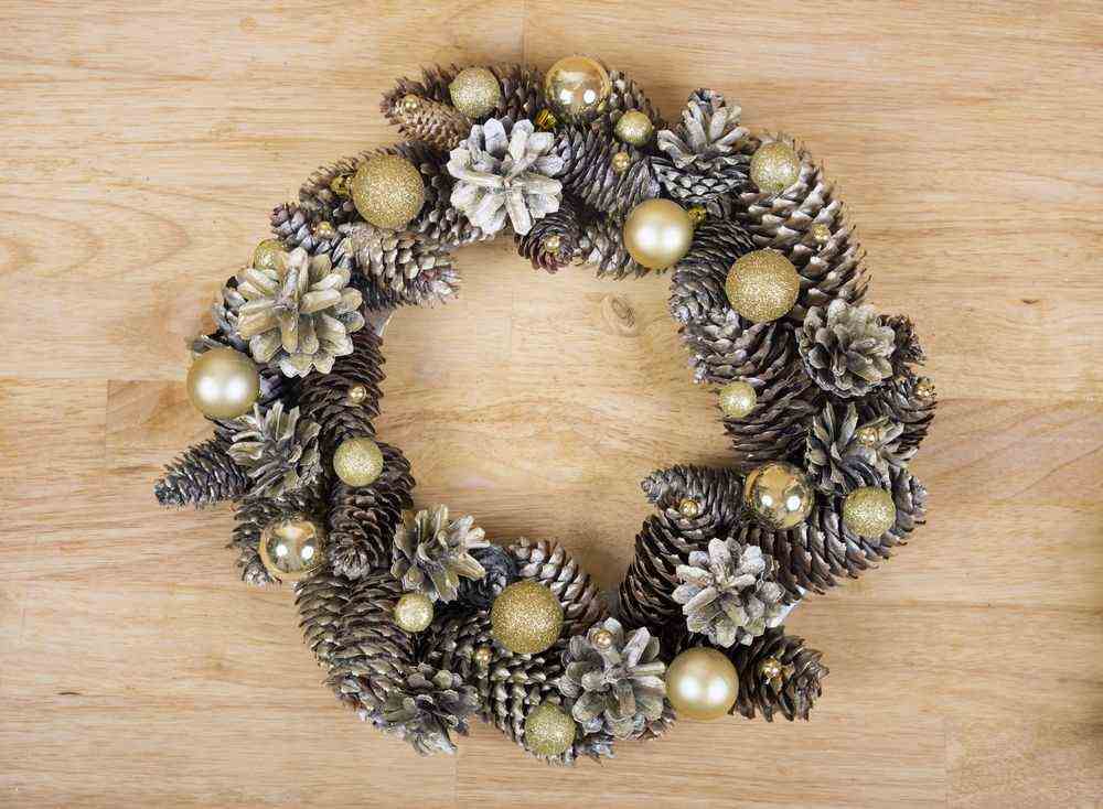 Pine cones and gold