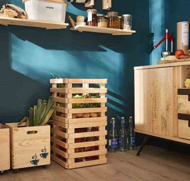Wooden crates for storing fruits and vegetables 