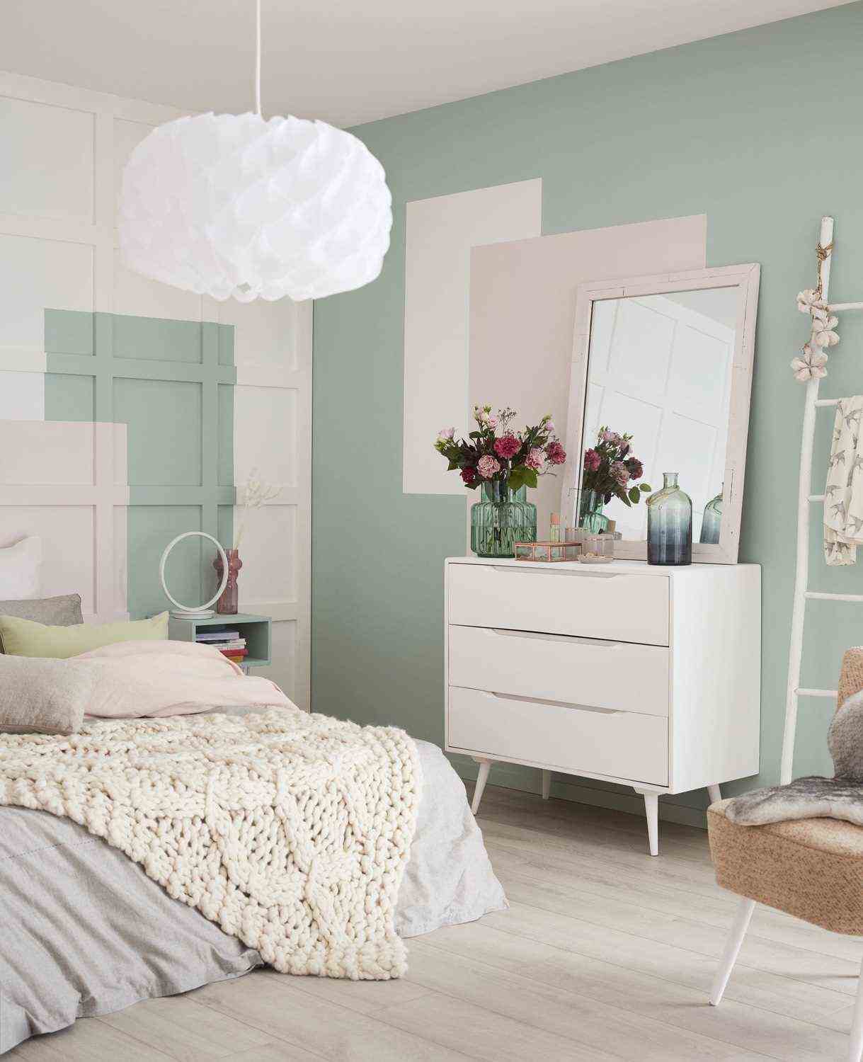 Pastel Colors And Large Mirror