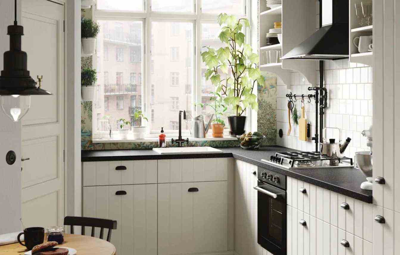 Black And White Cottage Kitchen