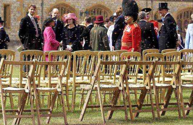 Bees disrupt a ceremony at Windsor Castle on April 15, 2003.