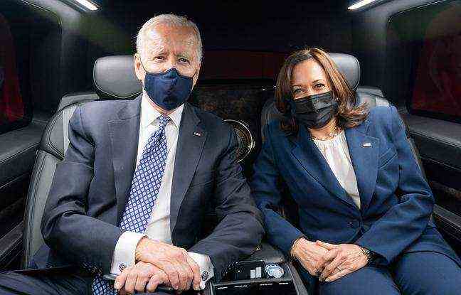 Joe Biden and Kamala Harris in the presidential limousine, March 19, 2021.