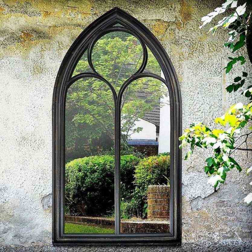 Gothic mirror 