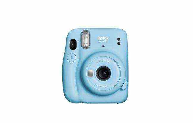 Like a little family resemblance with the Instax mini 11 launched in 2020.