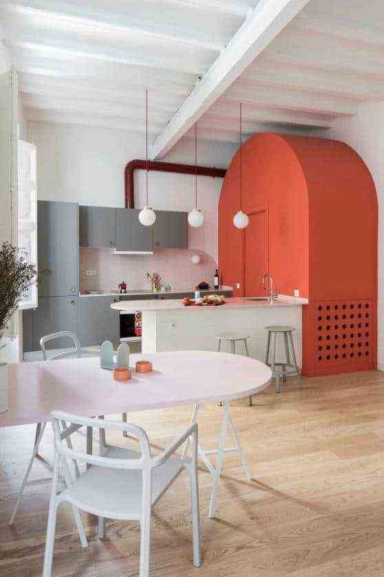 An industrial kitchen with an Art Deco spirit