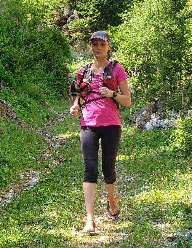 Aurélie Hintermann has converted to minimalist shoes and participates in each edition of the Trail des pieds light.