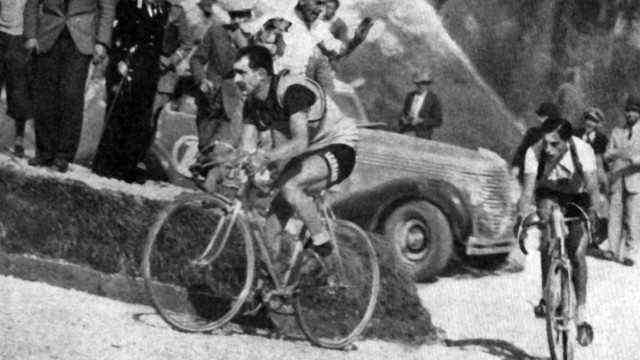 Gino Bartali (left) and Fausto Coppi (both Italy) during the Giro d Italia 1940 on the 17th stage of Pieve di Cado