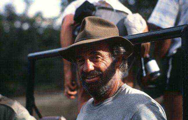 Belmondo on the set of the film Itinerary of a spoiled child