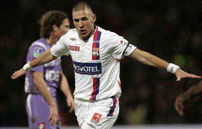 Karim Benzema notably flew over the 2007-2008 season, with 20 goals and 9 assists in Ligue 1, to lead OL to their 7th consecutive French league title. 