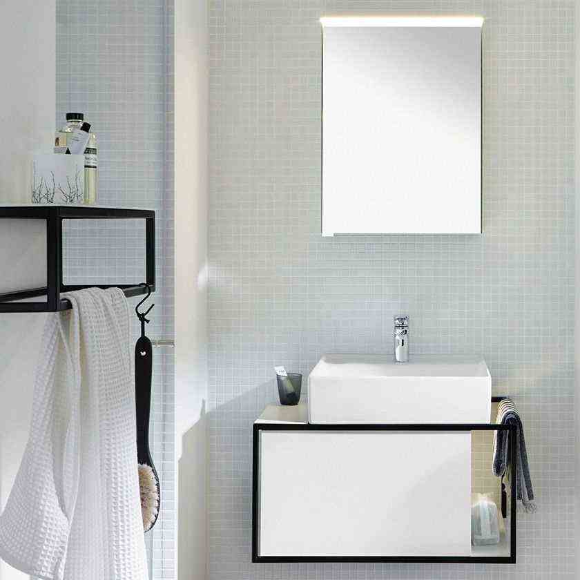 An asymmetrical design bathroom 