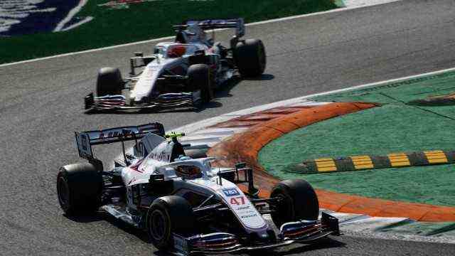 Formula 1 2021: Italian GP AUTODROMO NAZIONALE MONZA, ITALY - SEPTEMBER 12: Mick Schumacher, Haas VF-21, leads Nikita M