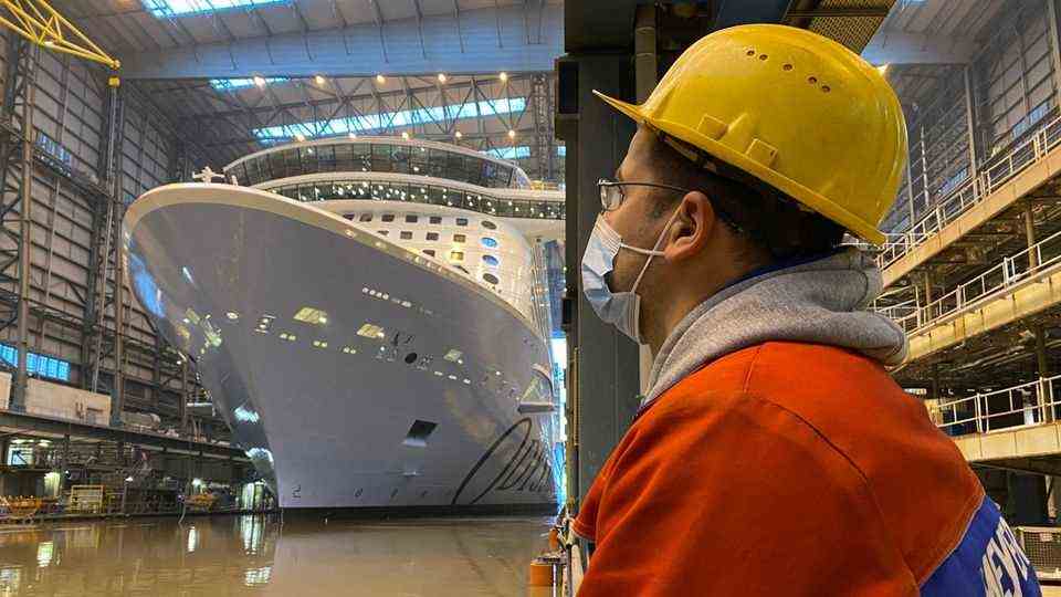 Die "Odyssey of the Seas" hat auf der Meyer Werft in Papenburg das Baudock bereits verlassen