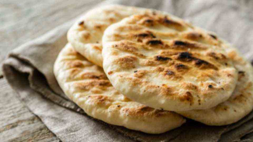 Tasty and simple: a recipe for flatbread made from just three ingredients