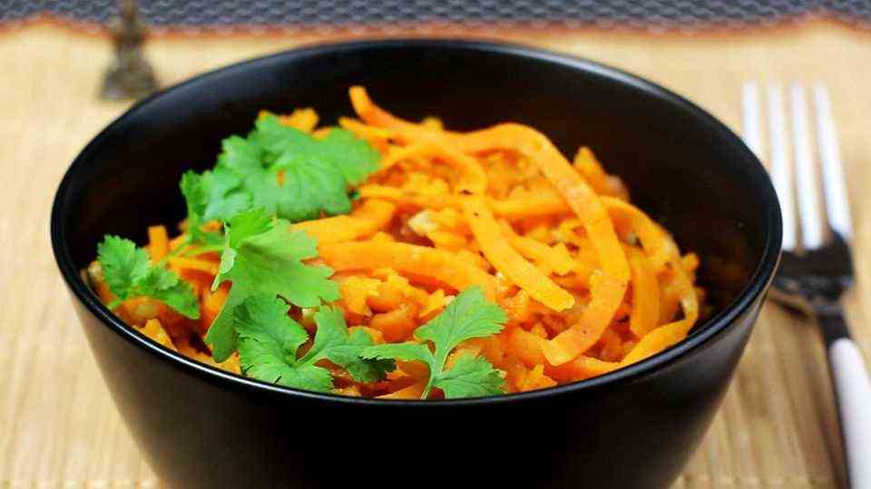 Fast, uncomplicated, vegan: after-work kitchen: lightning recipe for an aromatic pumpkin curry