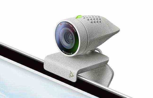Poly's P5 webcam offers Full HD definition for better video rendering.