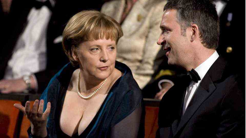 Merkel cleavage tea