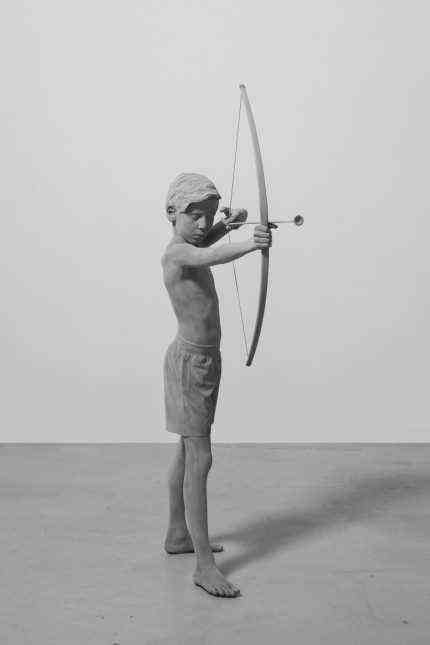 Auction: Hans Op de Beeck's sculpture "Timo" from 2018 will be offered in the live auction.