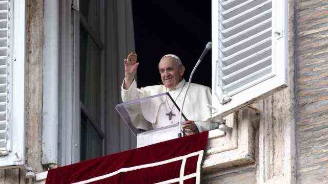 Italy, Rome, Vatican, 2021/10/31.  Pope Francis delivers his blessing to the faithful during the Angelus prayer at St Pe