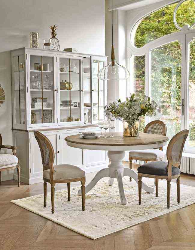 A Round Table For A Small Country Chic Dining Room 