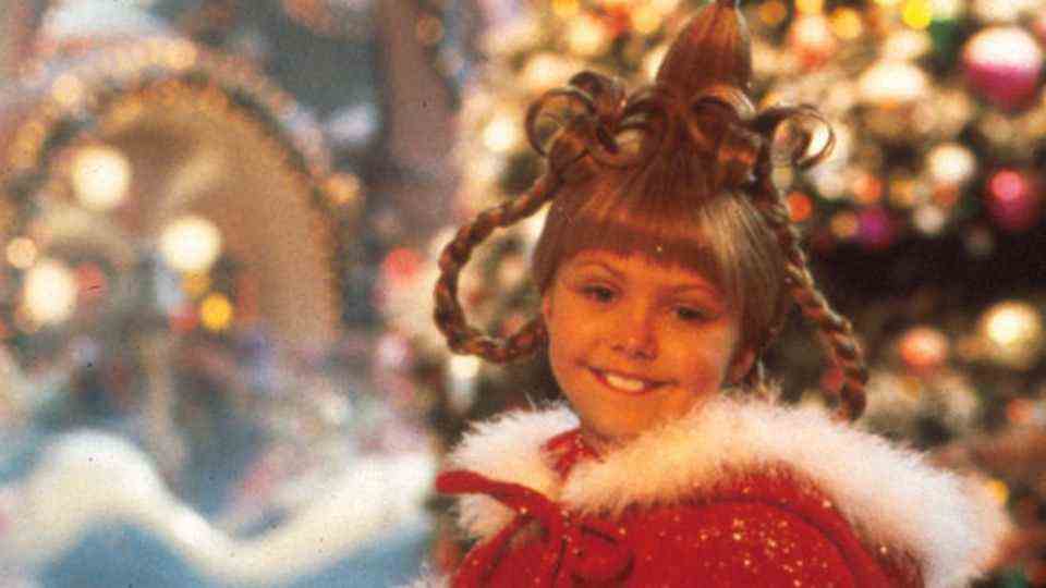 Taylor Momson played herself as Cindy Lou in the hearts of the audience
