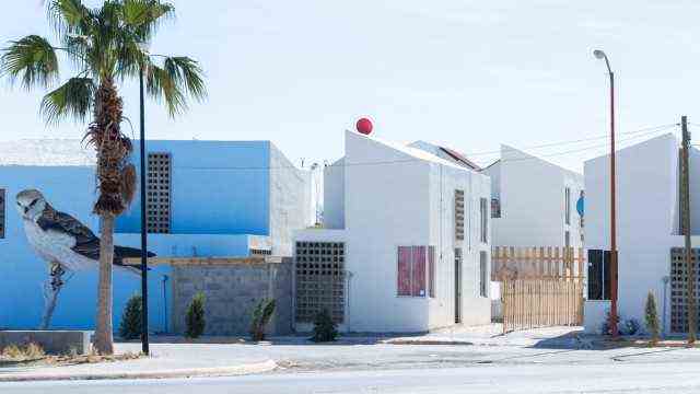 Architecture: Social housing in Acuña, Mexico, consists of a total of 16 residential units with 52 square meters each and a public space with 27,000 square meters.