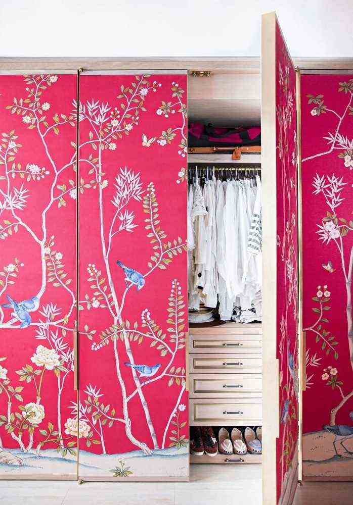 A Fuchsia Dressing Room 