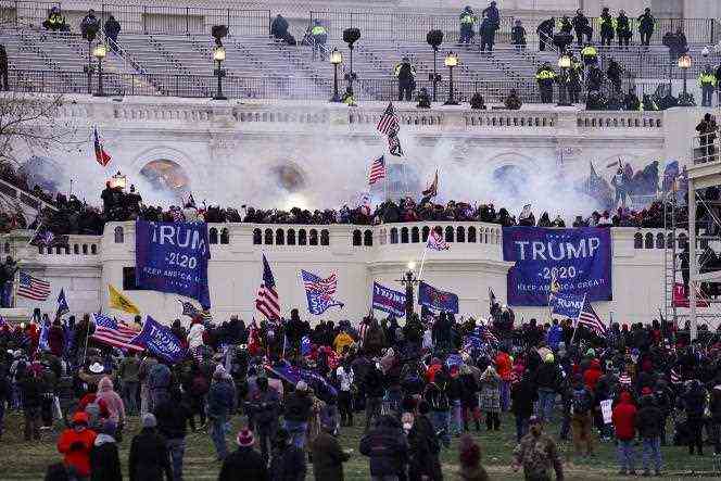 On January 6, 2021, supporters of Donald Trump, crying fraud during the presidential election in November 2020, forced the entry of the Capitol in Washington.