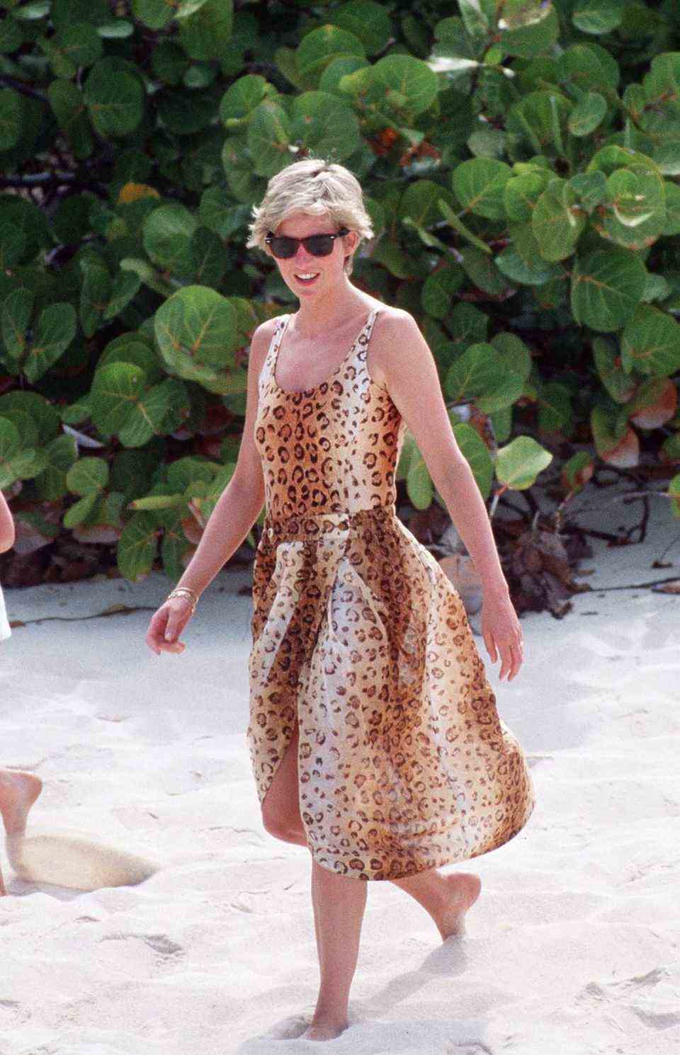 Princess Diana is sexy in a bathing suit or bikini