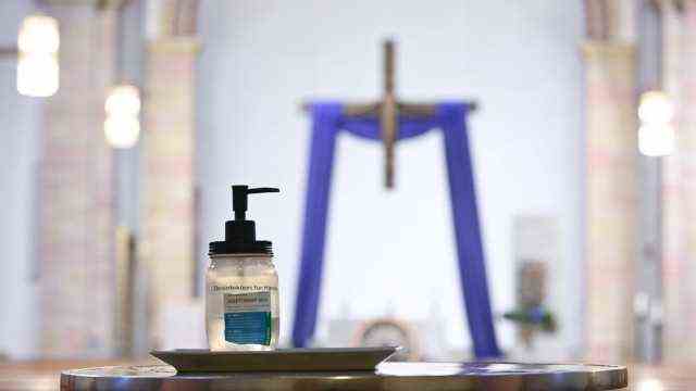 Coronavirus: Churches will not work without disinfectant dispensers this Christmas either.