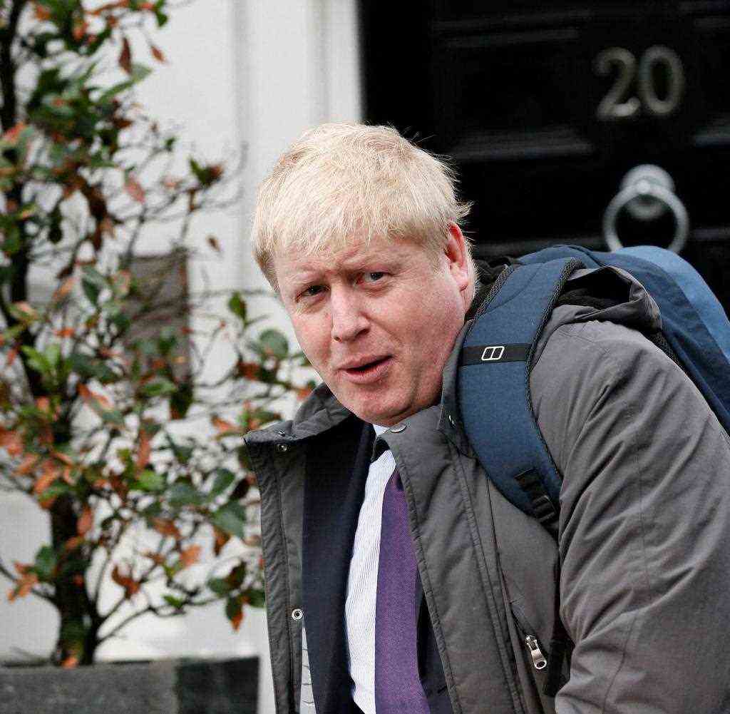 Die Autorität von Boris Johnson ist bereits angekratzt, nun tauchen erneut belastende Fotos auf