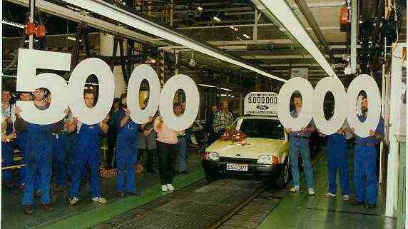 Automobilindustrie: Etwas mehr als 20 Jahre brauchten sie in Saarlouis, um diese Marke zu knacken. Im Februar 1990 lief das fünfmillionste Auto vom Band - ein Ford Escort der vierten Generation.