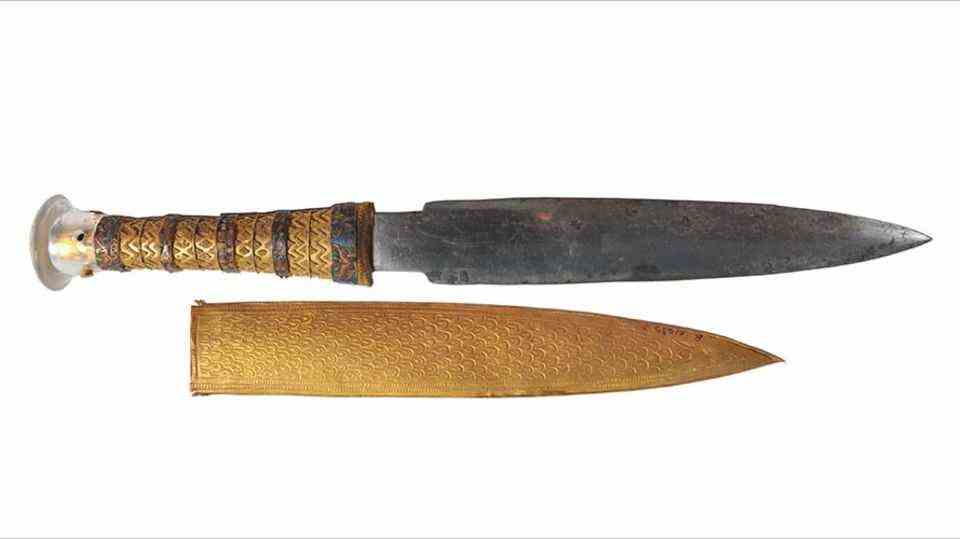 The dagger was adorned with elaborate gold work.