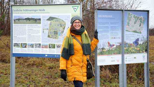 Endangered ecosystem: Christine Joas, managing director of the Heideflächenverein, knows that the situation in the Heide must not worsen.