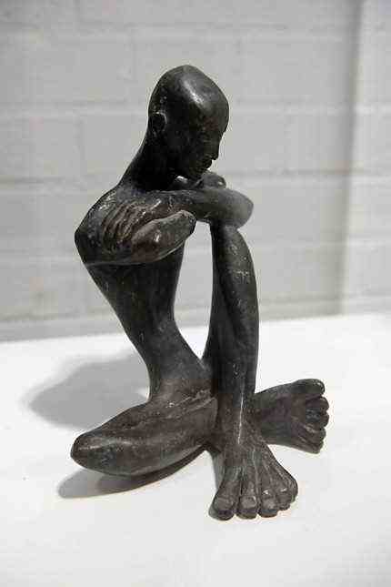 Art exhibition: Elfriede Schweiger's sculpture "Big Foot".