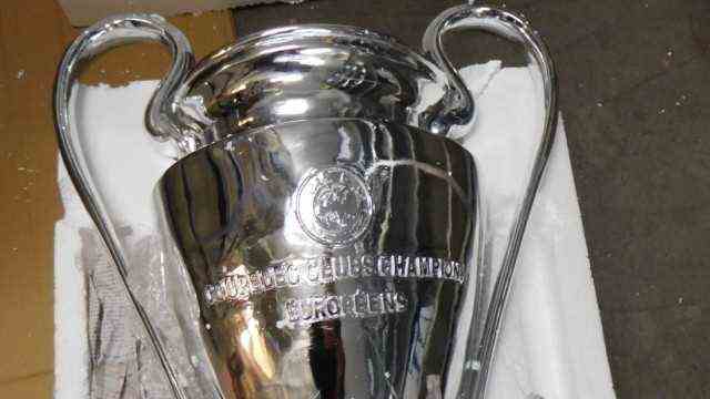 Extraordinary police operations: a fake Champions League trophy ended up at customs.